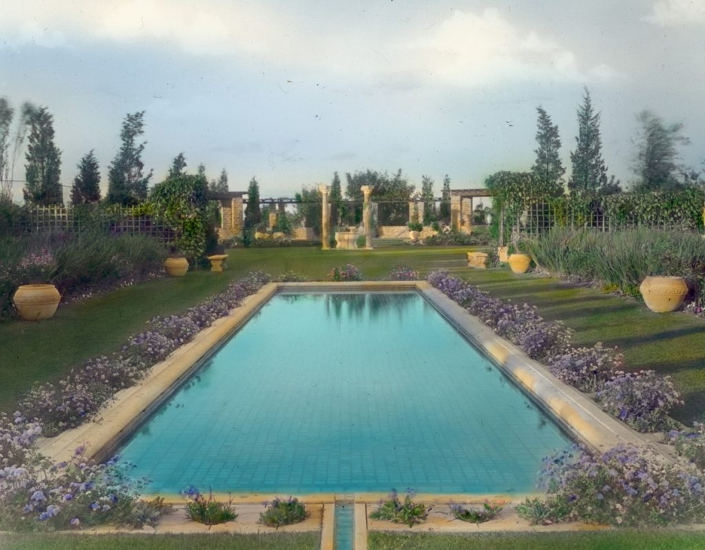 Professional pool maintenance services in Little Elm